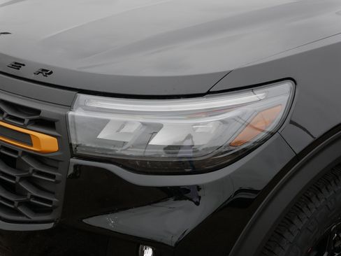 Used 2026 Ford Explorer Tremor w/ Tremor Ultimate Package AWD/4WD image 16