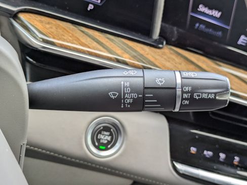 Used 2022 Cadillac Escalade Premium Luxury Platinum image 52