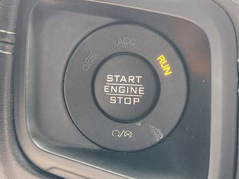 Used 2024 Jeep Wrangler Unlimited Sahara AWD/4WD image 21