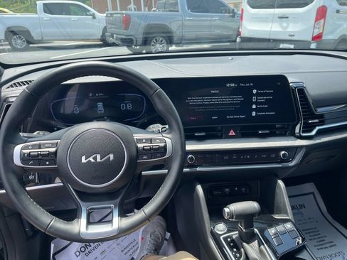 Used 2025 Kia Sportage X-Line AWD/4WD image 16