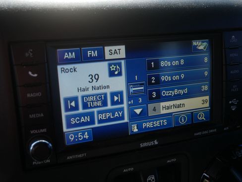 Used 2012 Jeep Wrangler Unlimited Sahara AWD/4WD image 27