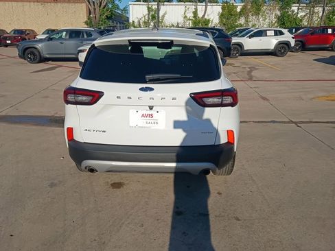 Used 2025 Ford Escape Active image 10
