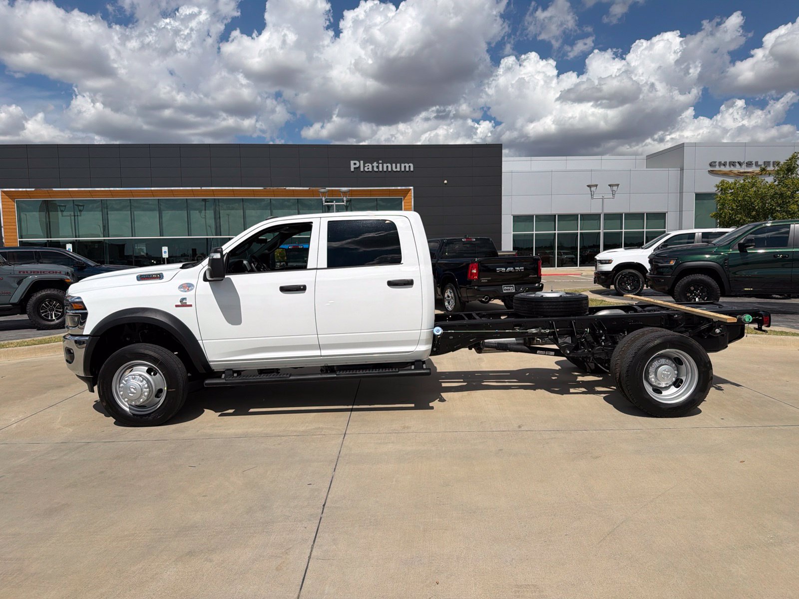 New 2027 RAM 4500 Tradesman AWD/4WD image 2