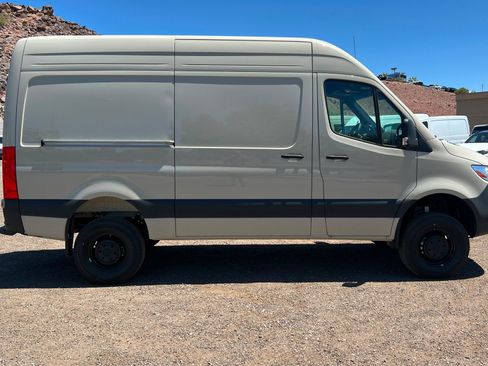 New 2026 Mercedes-Benz Sprinter 2500 image 6