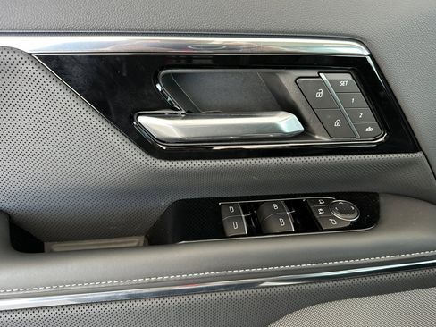 New 2025 GMC Sierra EV Denali image 12