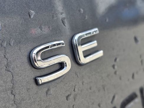 Used 2021 Volkswagen Atlas SE FWD image 8