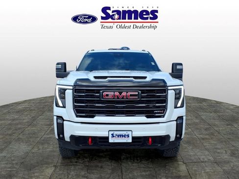 Used 2024 GMC Sierra 2500 AT4 w/ AT4 Premium Plus Package AWD/4WD image 8