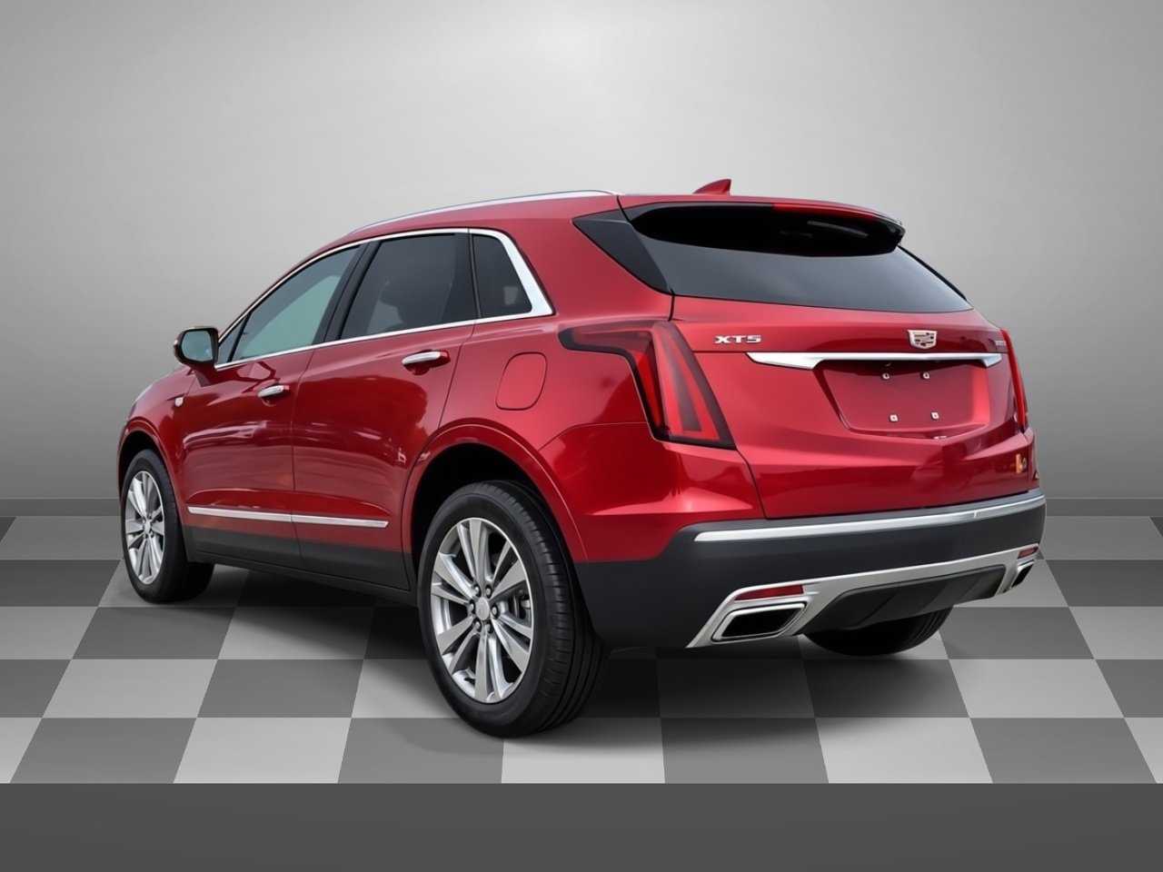 Used 2023 Cadillac XT5 Premium Luxury FWD image 4