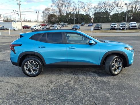 New 2026 Chevrolet Trax LT w/ Driver Confidence Package image 3