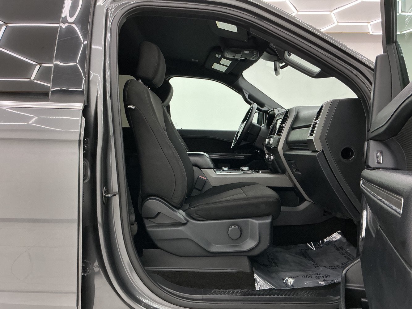 Used 2020 Ford Expedition XLT AWD/4WD image 15