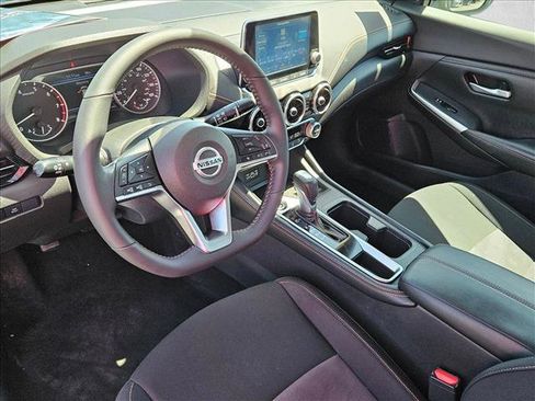 Used 2022 Nissan Sentra SR w/ Midnight Edition FWD image 10
