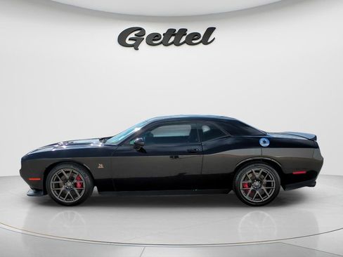Used 2018 Dodge Challenger R/T Scat Pack w/ Leather Interior Group RWD image 8
