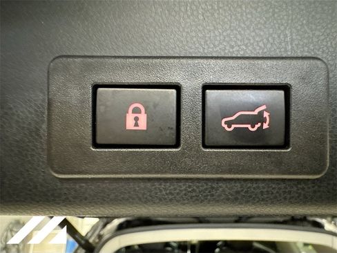 Certified 2021 Subaru Ascent Touring image 30