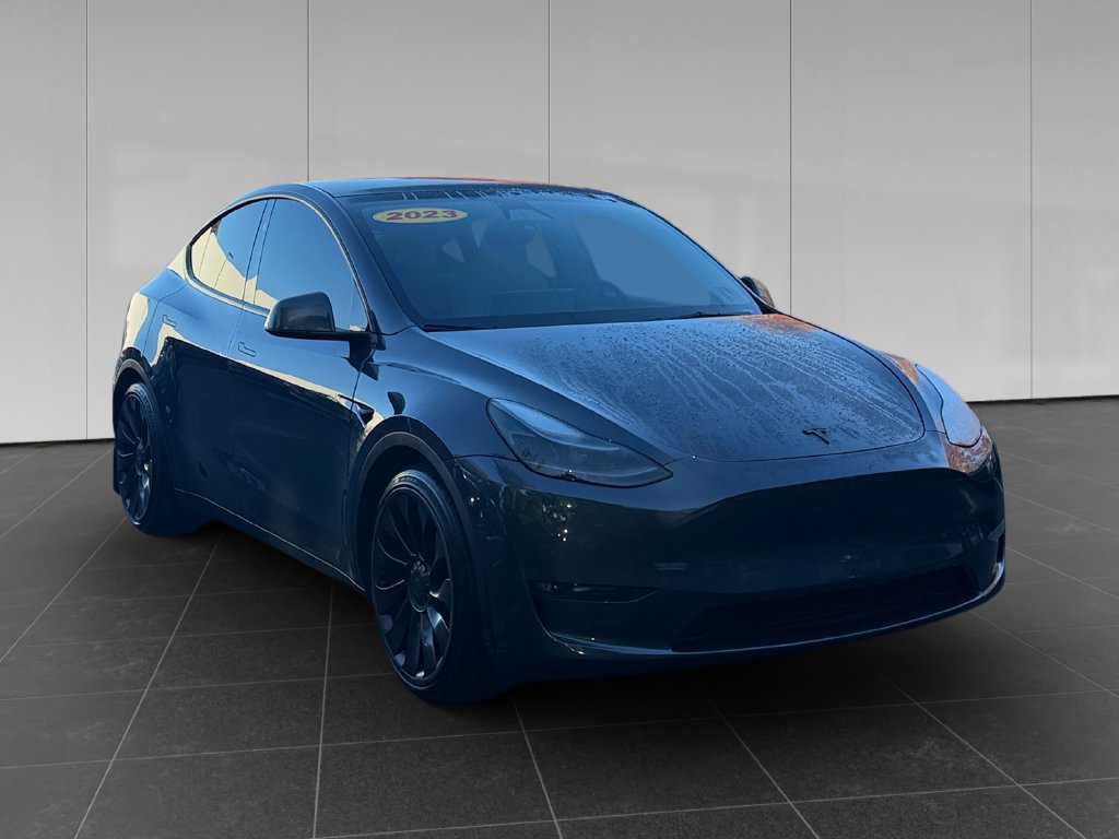 Used 2023 Tesla Model Y Performance AWD/4WD image 7