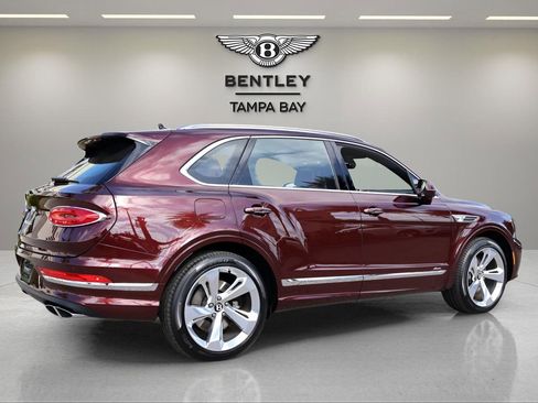 New 2025 Bentley Bentayga image 9
