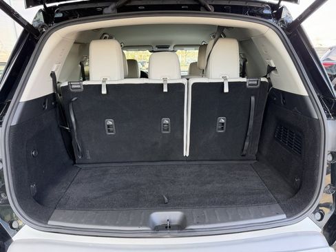 Used 2022 Nissan Pathfinder SL image 10