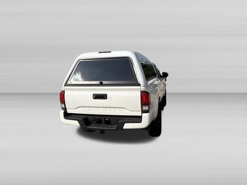 Used 2023 Toyota Tacoma SR w/ SR Convenience Package RWD image 7