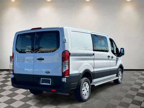 Used 2025 Ford Transit 250 Low Roof w/ Exterior Upgrade Package RWD image 4
