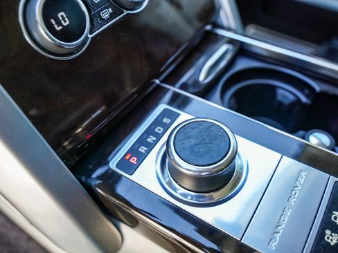 Used 2014 Land Rover Range Rover Long Wheelbase Supercharged image 22