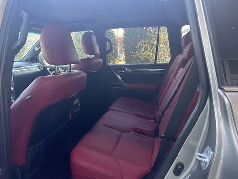 Used 2021 Lexus GX 460 Premium image 12
