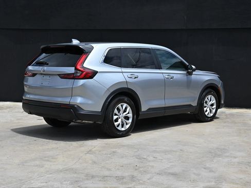 Used 2025 Honda CR-V LX image 5
