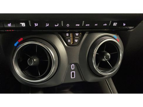 Used 2023 Chevrolet Blazer LT w/ Convenience Package AWD/4WD image 13