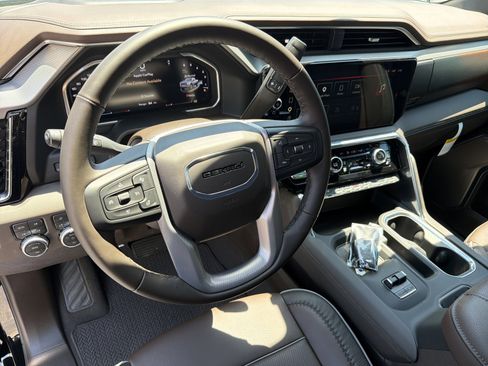 Used 2026 GMC Sierra 2500 Denali w/ Technology Package AWD/4WD image 17