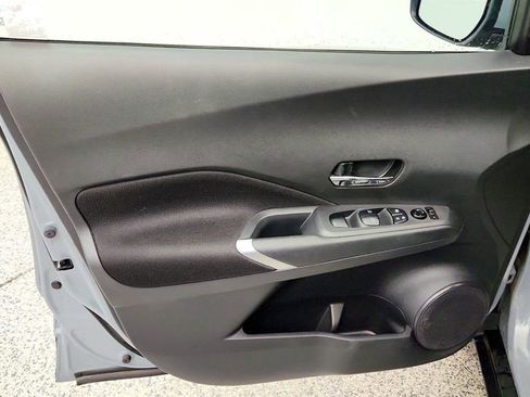 Used 2021 Nissan Kicks SV FWD image 10