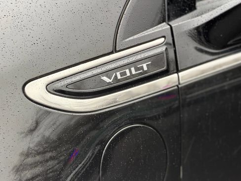 Used 2014 Chevrolet Volt Premium w/ Premium Trim Package FWD image 11