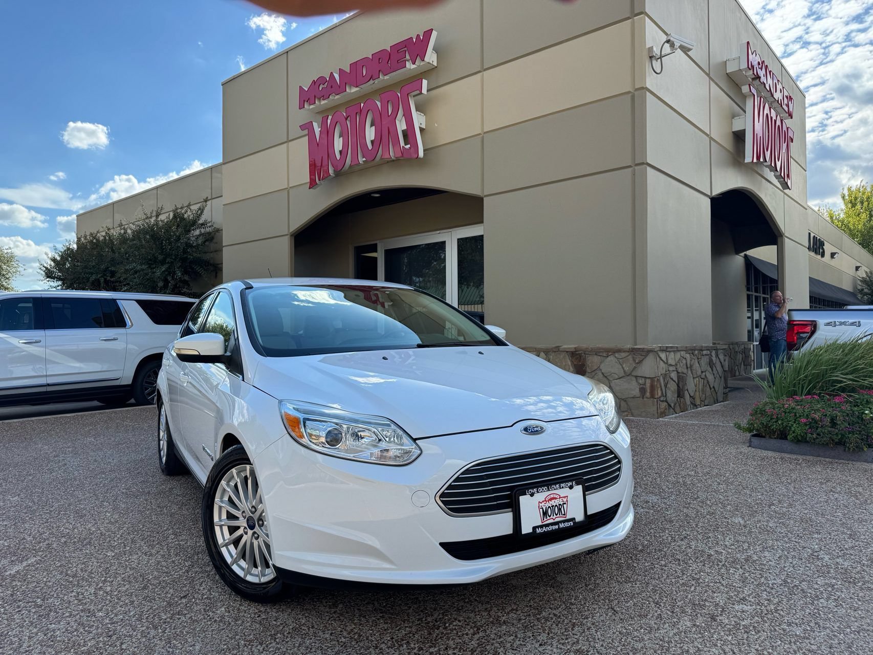 Used 2018 Ford Focus Electric Hatchback FWD image 1