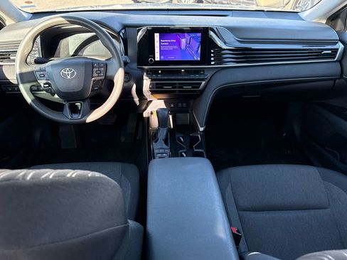 Used 2025 Toyota Camry LE image 13