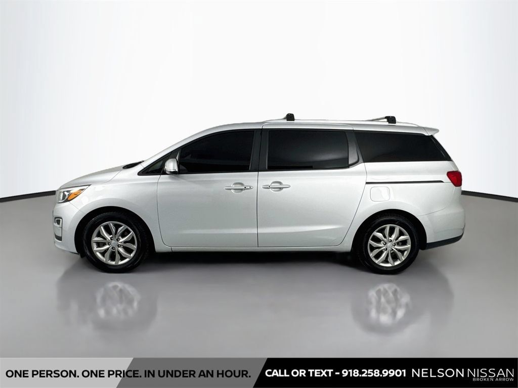 Used 2021 Kia Sedona EX FWD image 8