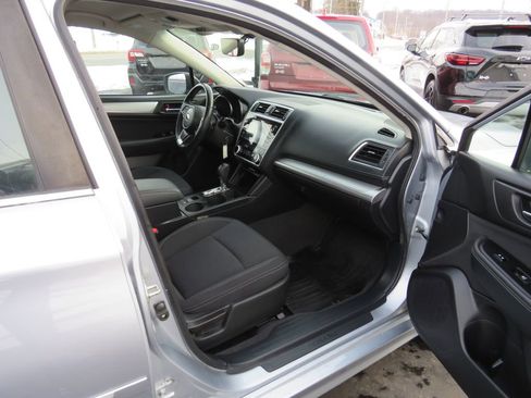 Used 2019 Subaru Legacy 2.5i Premium image 32