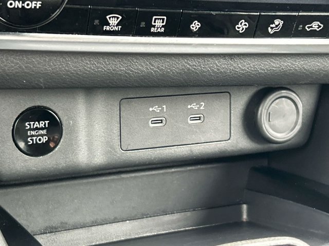 Certified 2025 Nissan Rogue SV AWD/4WD image 34