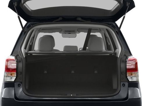 Used 2017 Subaru Forester 2.5i w/ Alloy Wheel Package image 15