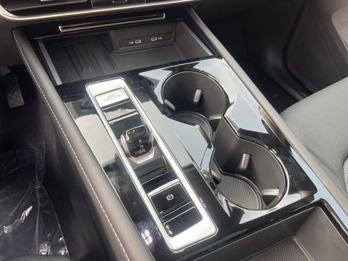 New 2026 Volkswagen Atlas SE image 15