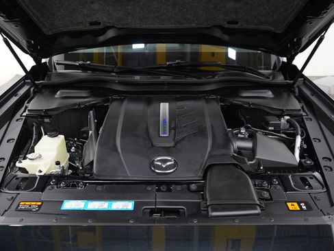 Certified 2024 MAZDA CX-90 Plug-In Hybrid w/ Preferred AWD/4WD image 31