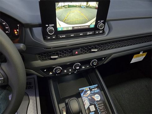 New 2025 Honda Accord SE image 12
