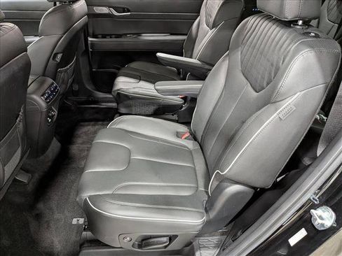Used 2024 Hyundai Palisade Limited FWD image 20