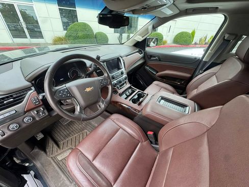 Used 2019 Chevrolet Tahoe Premier AWD/4WD image 7