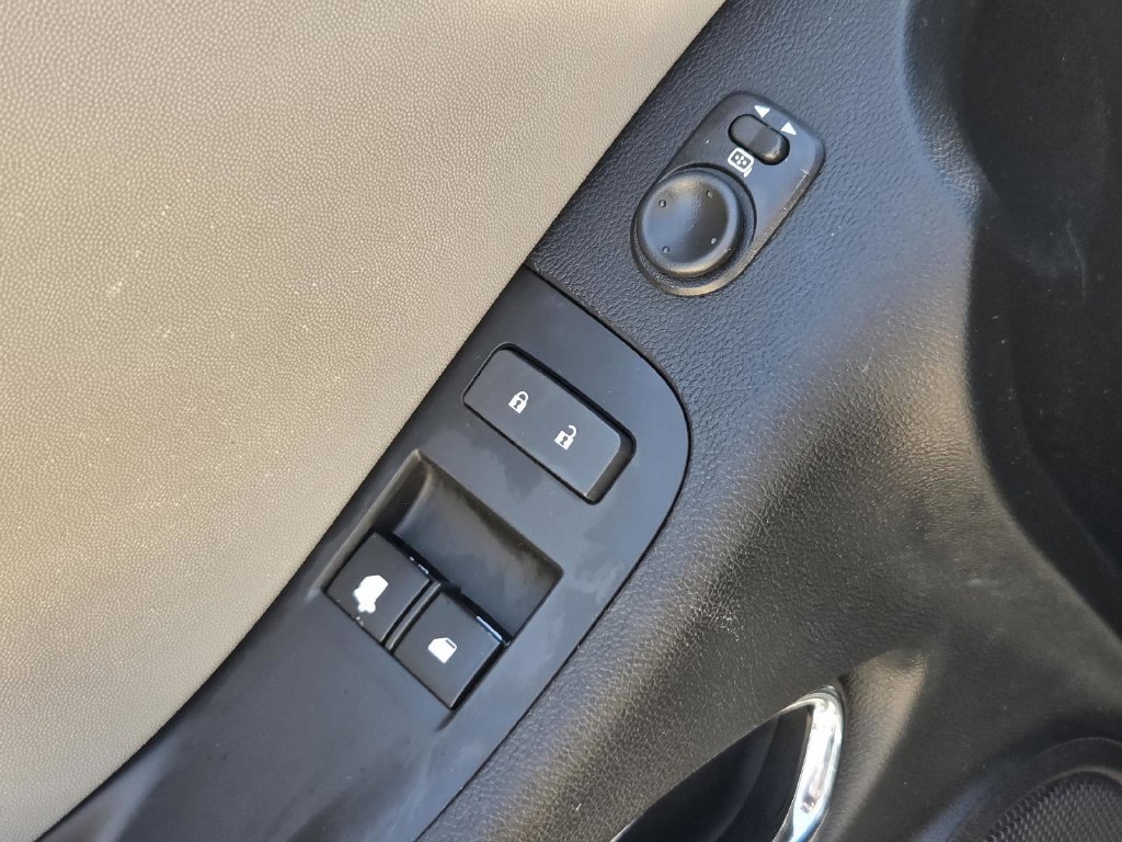Used 2015 Chevrolet Camaro LS RWD image 13