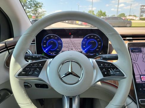 Used 2023 Mercedes-Benz EQE 350+ SUV image 26