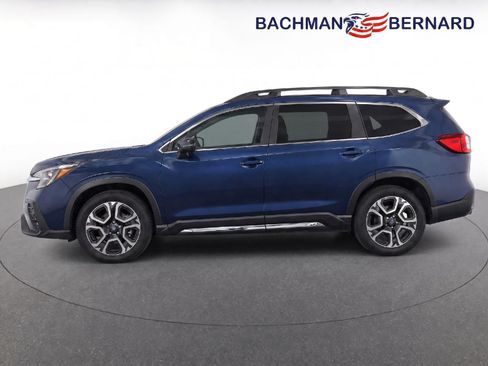 Used 2025 Subaru Ascent Limited w/ Popular Package #1 AWD/4WD image 4