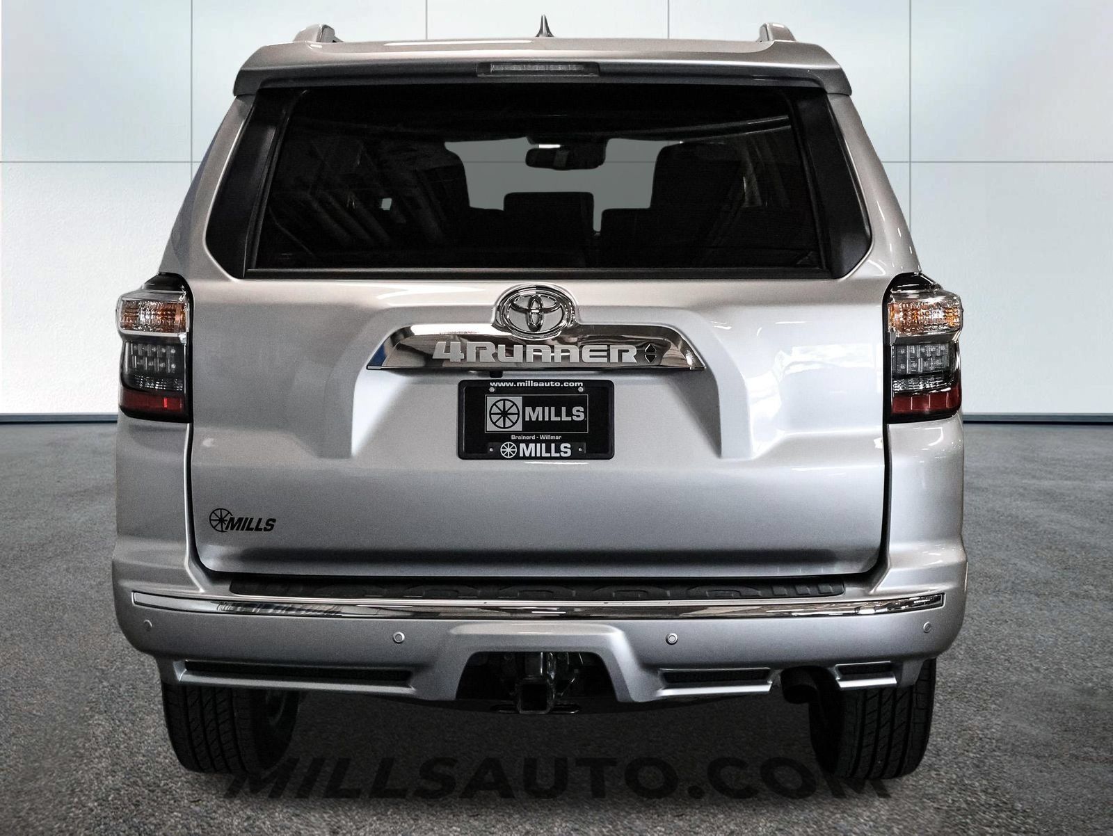Used 2024 Toyota 4Runner Limited AWD/4WD image 7