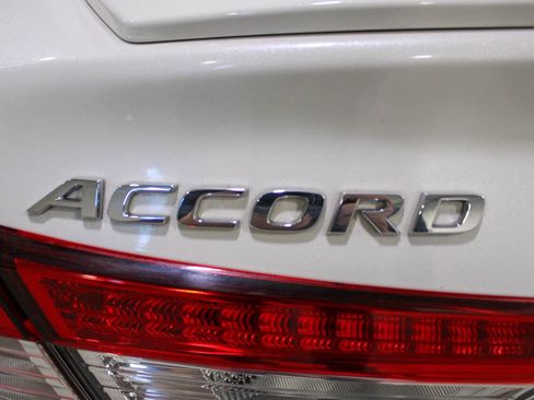 Used 2020 Honda Accord Sport image 22