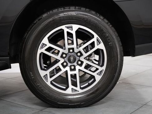 Certified 2025 Ford Expedition Active AWD/4WD image 37