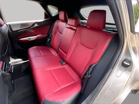 Used 2024 Lexus NX 250 FWD w/ Towing Package (2000 Lbs) image 18