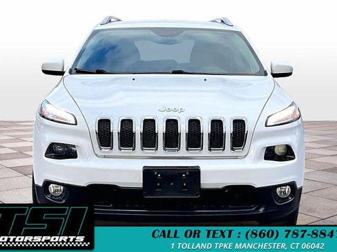 Used 2016 Jeep Cherokee Latitude w/ Cold Weather Group image 3