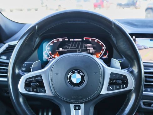 Used 2021 BMW X6 M50i w/ Executive Package image 17