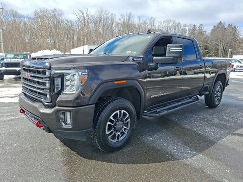 Used 2021 GMC Sierra 2500 AT4 w/ AT4 Preferred Package image 3
